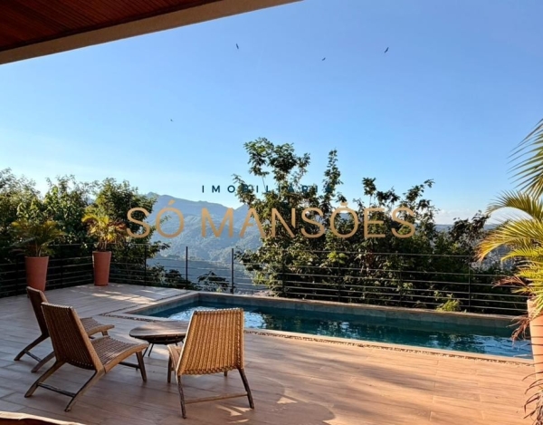 Casa de Luxo de 447 m² à Venda com 4 Suítes e Piscina Aquecida no Quintas do Sol, Nova Lima - MG