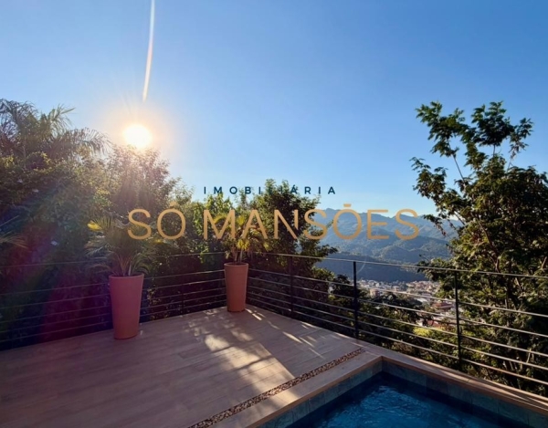 Casa linear no Quintas do Sol — onde privacidade, conforto e sofisticação se encontram de forma rara.
