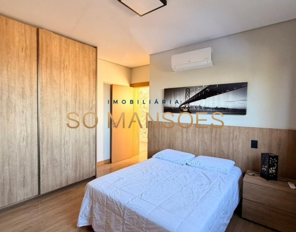 Casa linear no Quintas do Sol — onde privacidade, conforto e sofisticação se encontram de forma rara.