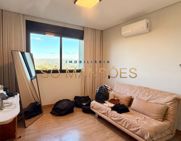 Casa linear no Quintas do Sol — onde privacidade, conforto e sofisticação se encontram de forma rara.