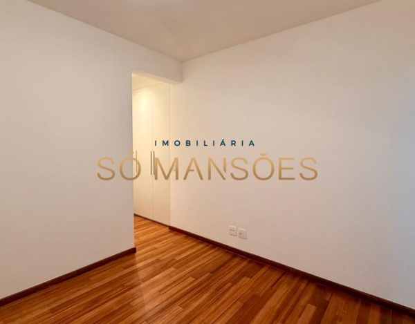 COBERTURA NO CONDOMÍNIO DESEJO DO VILA DA SERRA.