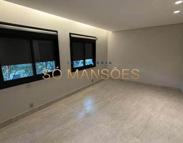CASA DE 470M² À VENDA NO BANDEIRANTES — SOFISTICAÇÃO, PRIVACIDADE E MUITO VERDE NA PAMPULHA.