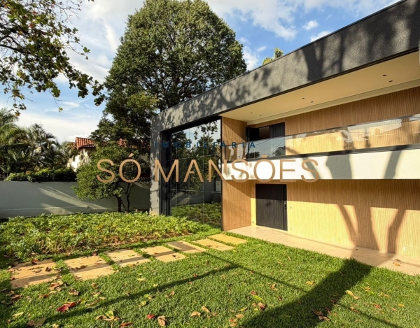 CASA DE 470M² À VENDA NO BANDEIRANTES — SOFISTICAÇÃO, PRIVACIDADE E MUITO VERDE NA PAMPULHA.