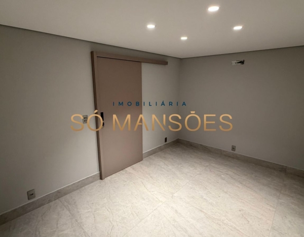CASA DE 470M² À VENDA NO BANDEIRANTES — SOFISTICAÇÃO, PRIVACIDADE E MUITO VERDE NA PAMPULHA.