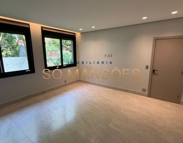 CASA DE 470M² À VENDA NO BANDEIRANTES — SOFISTICAÇÃO, PRIVACIDADE E MUITO VERDE NA PAMPULHA.