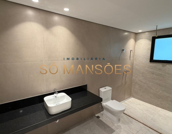 CASA DE 470M² À VENDA NO BANDEIRANTES — SOFISTICAÇÃO, PRIVACIDADE E MUITO VERDE NA PAMPULHA.