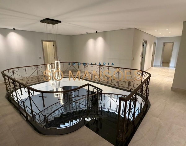 CASA DE 470M² À VENDA NO BANDEIRANTES — SOFISTICAÇÃO, PRIVACIDADE E MUITO VERDE NA PAMPULHA.