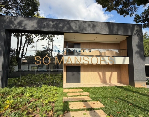 Casa em Terreno Privilegiado de 469 m² à Venda com 4 Suítes e Espaço Gourmet no Bandeirantes (Pampulha), Belo Horizonte - MG