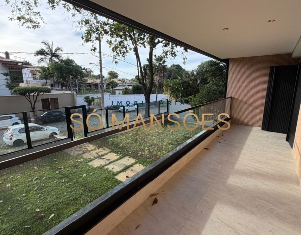 CASA DE 470M² À VENDA NO BANDEIRANTES — SOFISTICAÇÃO, PRIVACIDADE E MUITO VERDE NA PAMPULHA.