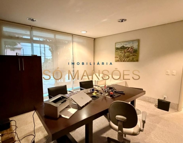 CASA DE 1.079M² À VENDA NO BELVEDERE — RESIDÊNCIA IMPONENTE EM 3 LOTES COM LAZER COMPLETO E AMPLA ÁREA VERDE.