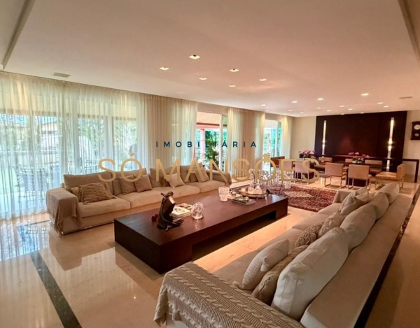 CASA DE 1.079M² À VENDA NO BELVEDERE — RESIDÊNCIA IMPONENTE EM 3 LOTES COM LAZER COMPLETO E AMPLA ÁREA VERDE.