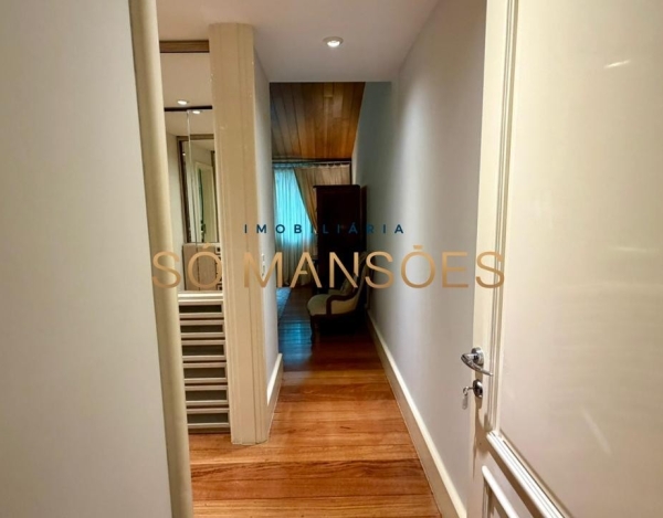 CASA DE 1.079M² À VENDA NO BELVEDERE — RESIDÊNCIA IMPONENTE EM 3 LOTES COM LAZER COMPLETO E AMPLA ÁREA VERDE.