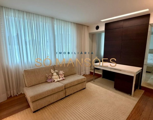 CASA DE 1.079M² À VENDA NO BELVEDERE — RESIDÊNCIA IMPONENTE EM 3 LOTES COM LAZER COMPLETO E AMPLA ÁREA VERDE.