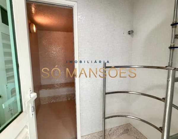 CASA DE 1.079M² À VENDA NO BELVEDERE — RESIDÊNCIA IMPONENTE EM 3 LOTES COM LAZER COMPLETO E AMPLA ÁREA VERDE.