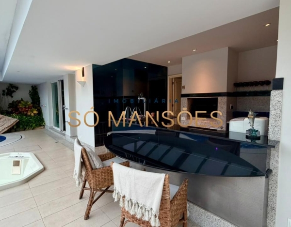 CASA DE 1.079M² À VENDA NO BELVEDERE — RESIDÊNCIA IMPONENTE EM 3 LOTES COM LAZER COMPLETO E AMPLA ÁREA VERDE.