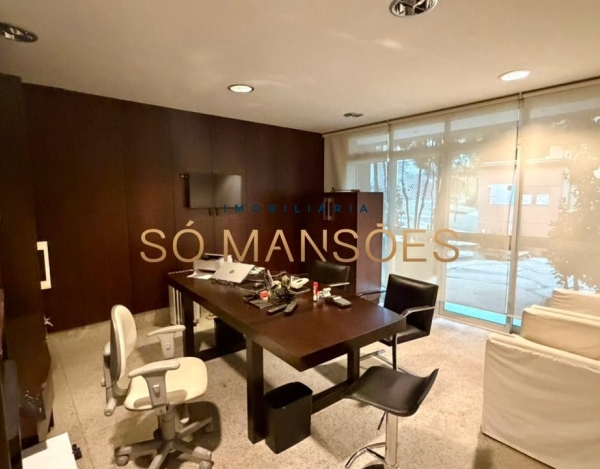 CASA DE 1.079M² À VENDA NO BELVEDERE — RESIDÊNCIA IMPONENTE EM 3 LOTES COM LAZER COMPLETO E AMPLA ÁREA VERDE.
