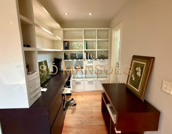 CASA DE 1.079M² À VENDA NO BELVEDERE — RESIDÊNCIA IMPONENTE EM 3 LOTES COM LAZER COMPLETO E AMPLA ÁREA VERDE.