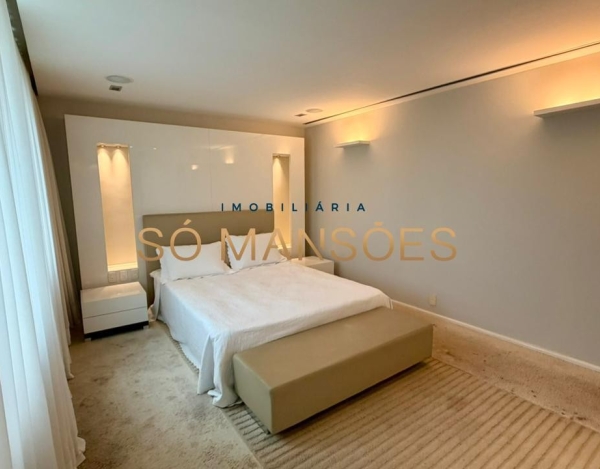 CASA DE 1.079M² À VENDA NO BELVEDERE — RESIDÊNCIA IMPONENTE EM 3 LOTES COM LAZER COMPLETO E AMPLA ÁREA VERDE.