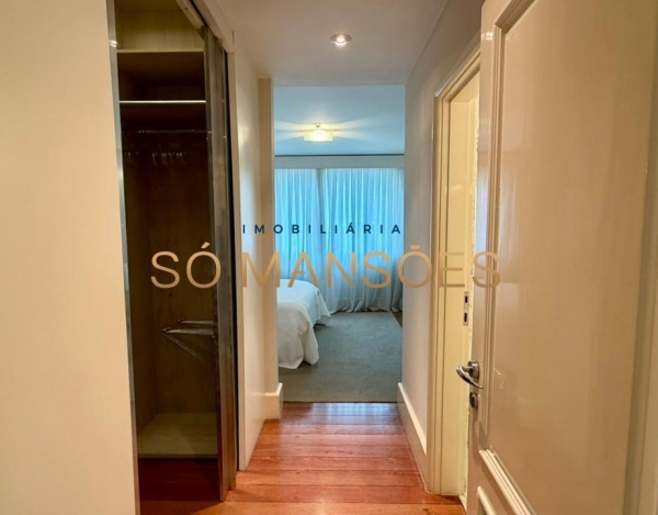 CASA DE 1.079M² À VENDA NO BELVEDERE — RESIDÊNCIA IMPONENTE EM 3 LOTES COM LAZER COMPLETO E AMPLA ÁREA VERDE.