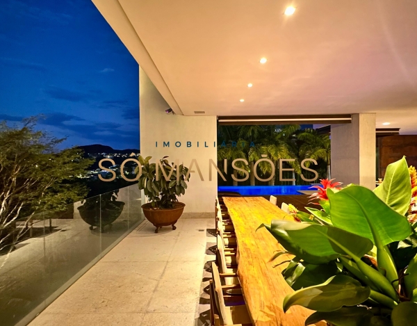 CASA DE 992M² À VENDA NO VALE DOS CRISTAIS — EXCLUSIVIDADE SÓ MANSÕES, TOPOGRAFIA PLANA E ATMOSFERA DE RESORT PARTICULAR.