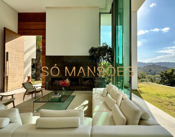 CASA DE 992M² À VENDA NO VALE DOS CRISTAIS — EXCLUSIVIDADE SÓ MANSÕES, TOPOGRAFIA PLANA E ATMOSFERA DE RESORT PARTICULAR.