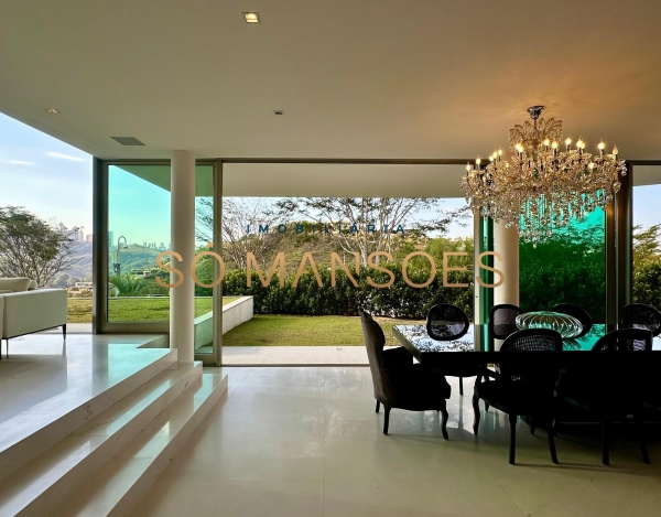 CASA DE 992M² À VENDA NO VALE DOS CRISTAIS — EXCLUSIVIDADE SÓ MANSÕES, TOPOGRAFIA PLANA E ATMOSFERA DE RESORT PARTICULAR.