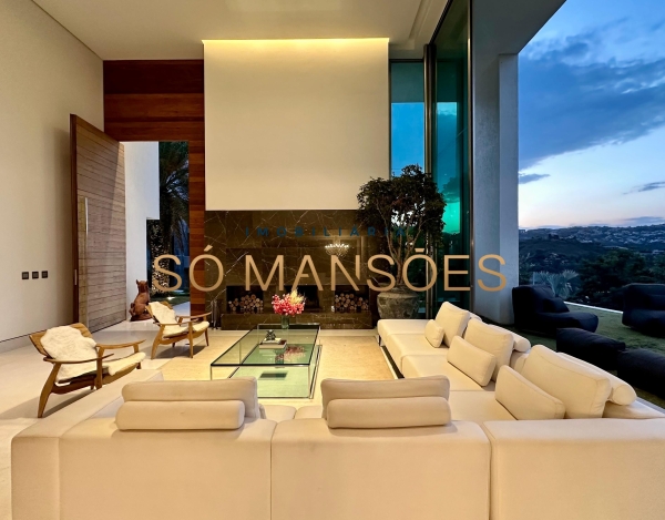 CASA DE 992M² À VENDA NO VALE DOS CRISTAIS — EXCLUSIVIDADE SÓ MANSÕES, TOPOGRAFIA PLANA E ATMOSFERA DE RESORT PARTICULAR.