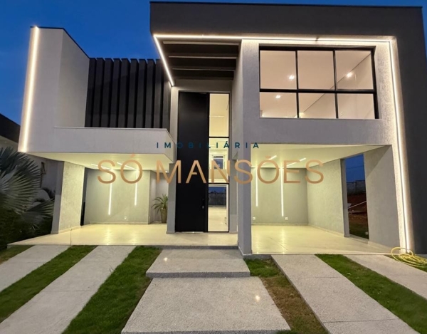 Casa Espaçosa de 533 m² à Venda com 4 Suítes e Piscina Aquecida no Vilas Park, Vespasiano - MG