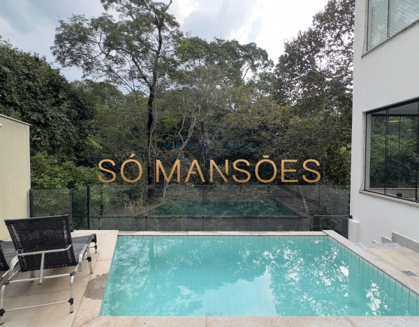 Casa de Alto Padrão de 238 m² à Venda com 4 quartos e Spa no Ouro Velho Mansões, Nova Lima - MG