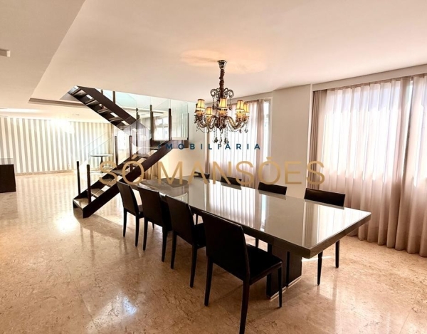 Cobertura à Venda no Bairro Sion, Belo Horizonte — 231 m², 3 Quartos, 1 Suíte, Piscina Privativa e Vista para a Serra do Curral.
