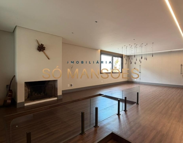Casa Reformada à Venda no Belvedere, Belo Horizonte — 508m², 5 Quartos, 3 Suítes, Piscina Aquecida e 10 Vagas