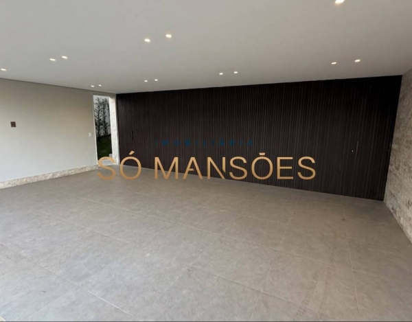 Casa no Alphaville Lagoa dos Ingleses, Nova Lima — 564m², 4 Suítes e Piscina Aquecida.