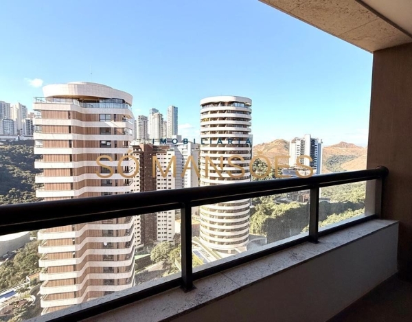 Apartamento à Venda no Edifício Luar, Vale do Sereno, Nova Lima — 142m², 4 Quartos e Lazer Completo.