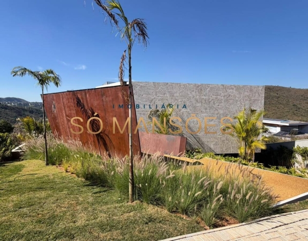 Casa à Venda no Vila Del Rey Anexo, Nova Lima — 445m², 4 Suítes, Vista para o Vale do Mutuca.