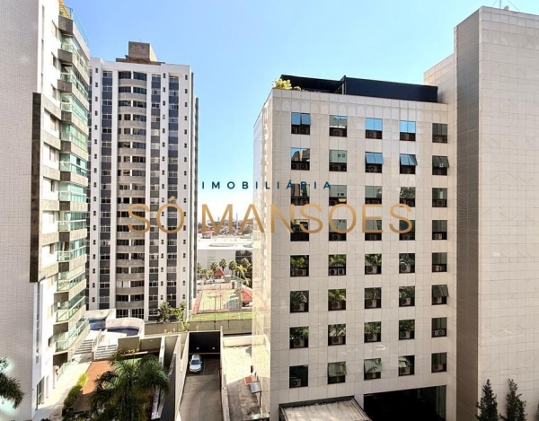 Apartamento à Venda no Belvedere, Belo Horizonte — 212m², 4 Quartos, 2 Suítes.