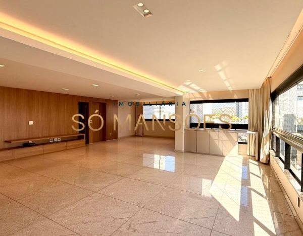 Apartamento à Venda no Belvedere, Belo Horizonte — 212m², 4 Quartos, 2 Suítes.