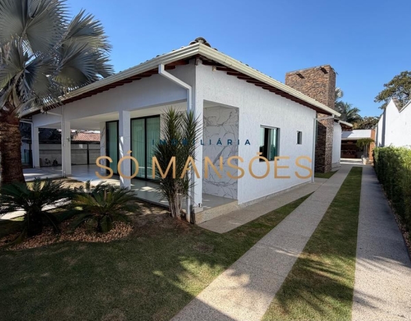 Casa à Venda no São Luiz, Belo Horizonte — 304m², 4 Quartos, Piscina Aquecida e 8 Vagas | Exclusividade Só Mansões