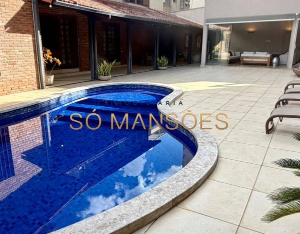 Casa à Venda com Piscina, Área Gourmet e 4 Quartos no Coração de Jesus, Belo Horizonte – MG