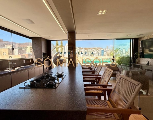 Cobertura à Venda no Sion, Belo Horizonte/MG — 220m², 2 Quartos, Piscina Aquecida e Vista Panorâmica.