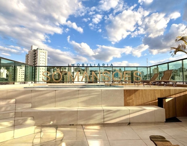 Cobertura à Venda no Carmo, Belo Horizonte/MG — 310m², 3 Quartos, Piscina Privativa e 3 Vagas.