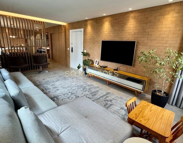 Apartamento à Venda no Funcionários, BH/MG — 166m², 4 Quartos, 1 Suíte e 2 Vagas.