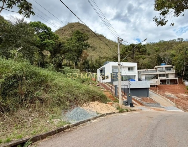 Lote à Venda no Canto da Mata, Nova Lima/MG — 1.027m², Vista e Projeto.