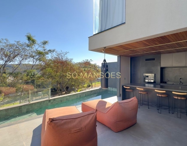 Casa à Venda no Alphaville Lagoa dos Ingleses, Nova Lima/MG — 373m², 4 Suítes, Piscina e 2 Vagas.