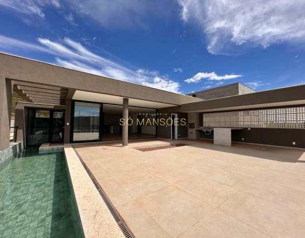 Casa à Venda no Alphaville Lagoa dos Ingleses, Nova Lima/MG — 524m², 4 Quartos e Piscina.