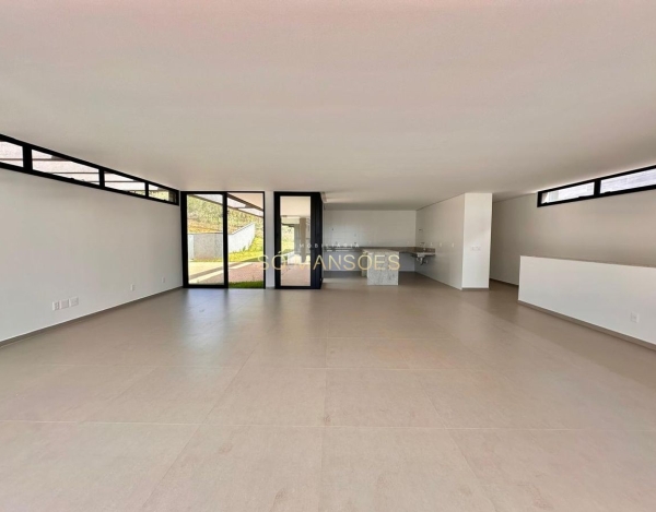 Casa à Venda no Alphaville Lagoa dos Ingleses, Nova Lima/MG — 524m², 4 Quartos e Piscina.