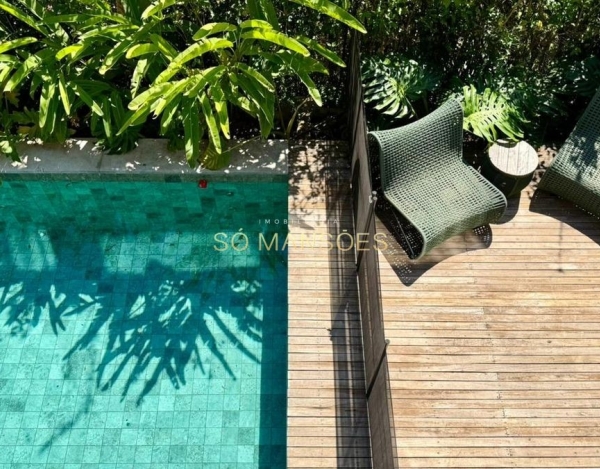 Casa à Venda no Residencial Sul, Nova Lima/MG — 238m², 5 Quartos e Piscina.