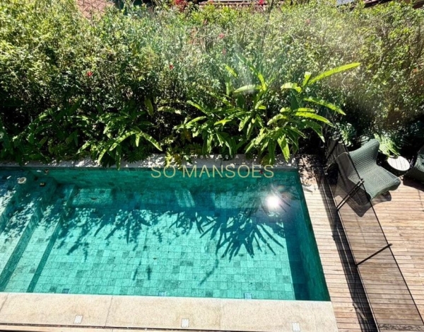Casa à Venda no Residencial Sul, Nova Lima/MG — 238m², 5 Quartos e Piscina.