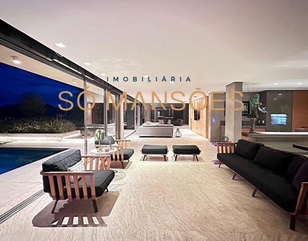 Casa em Terreno Privilegiado de 781 m² à Venda com 4 Suítes e Vista Panorâmica no Vale dos Cristais, Nova Lima - MG