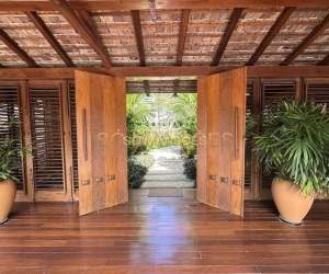 Casa de Luxo de 750 m² à Venda com 7 Suítes e Espaço Gourmet no Condomínio Outeiro das Brisas - Bahia, Trancoso - BA