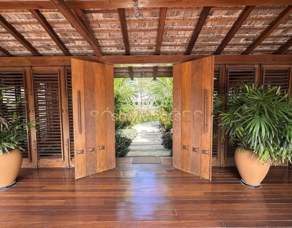 Casa de Luxo de 750 m² à Venda com 7 Suítes e Espaço Gourmet no Condomínio Outeiro das Brisas - Bahia, Trancoso - BA
